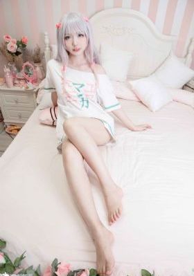 全红婵好像误入巨人国