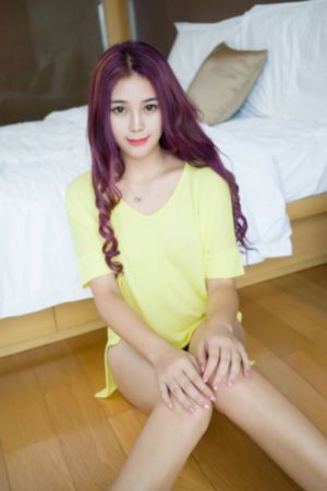 巨大女英雄
