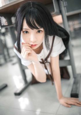 八尺大人动漫