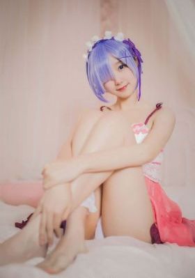 女机械人完整版